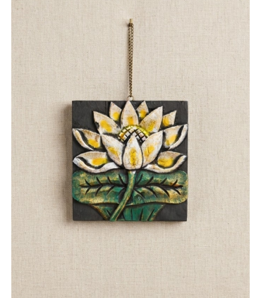 CUADRO TALLADO  FLOR LOTO 20X20 CM